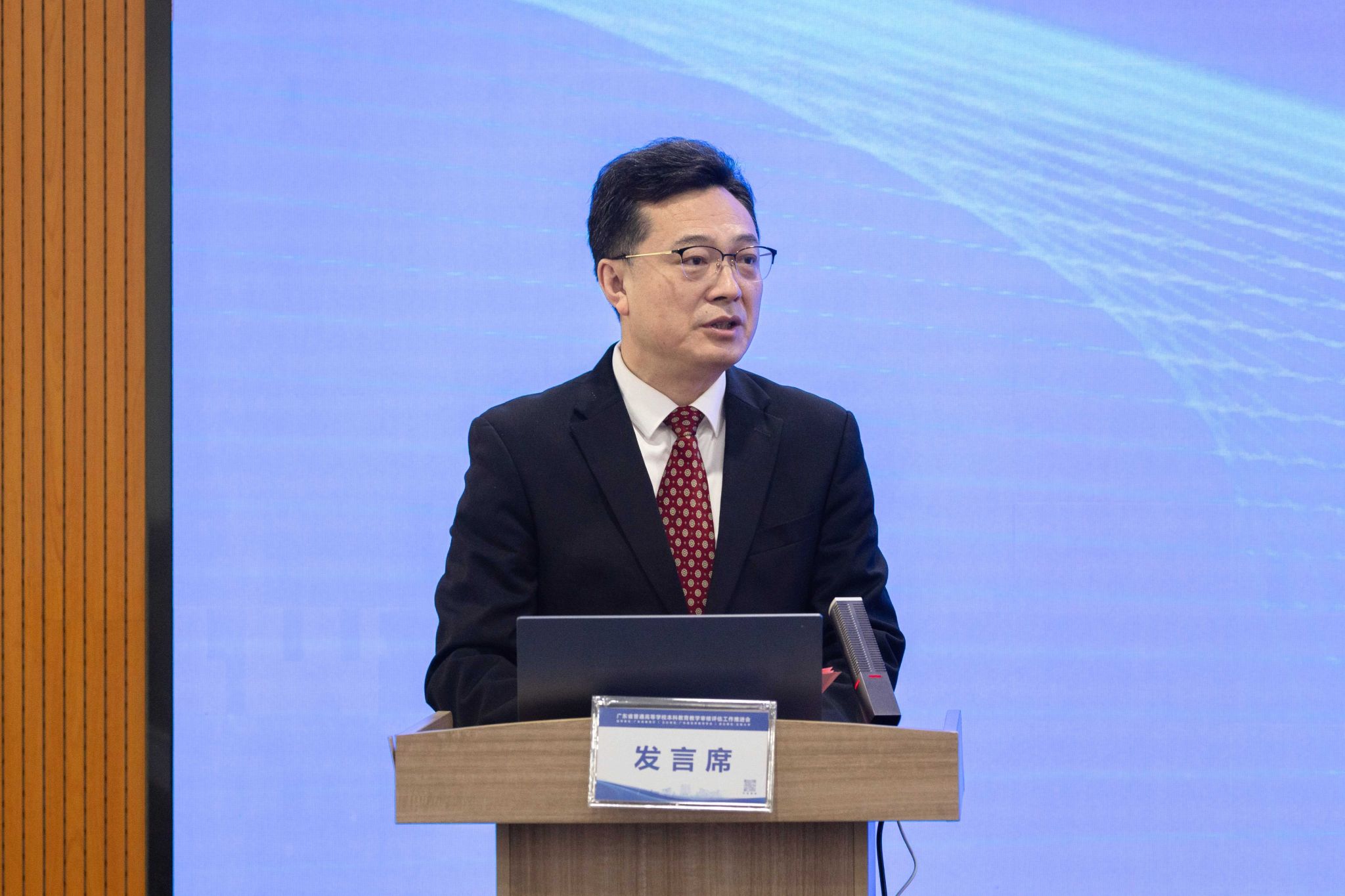 11C559A39106E3C4424F56FCC58_C63633C8_4FDC1.jpg?e= 11C559A39106E3C4424F56FCC58_C63633C8_4FDC1.jpg?e=