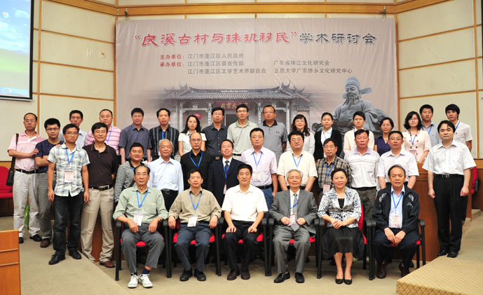 67879A53ED218C0493B387FB3E4_48019531_1DD24.jpg?e= 67879A53ED218C0493B387FB3E4_48019531_1DD24.jpg?e=