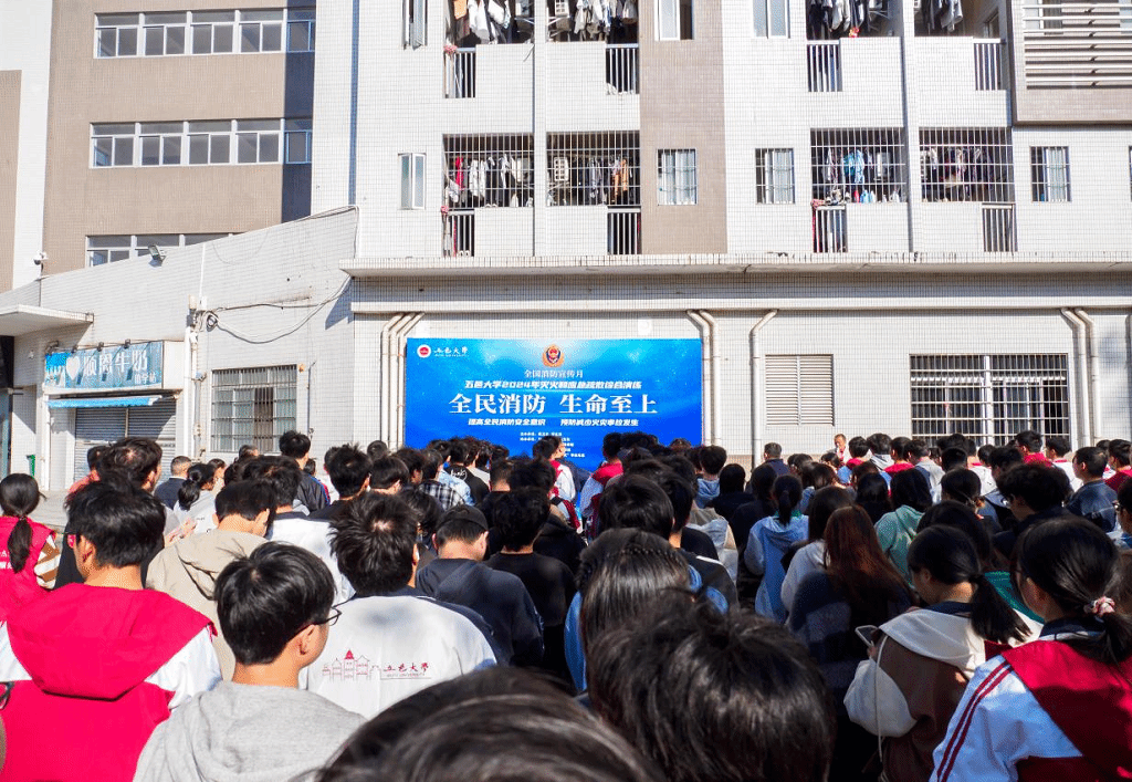 D72B7F1257C04B98EF53BE40C6B_07A78F47_6BBB5 D72B7F1257C04B98EF53BE40C6B_07A78F47_6BBB5