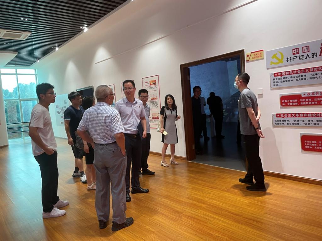 1F91981412A1888A11F5B3DDF0B_7731A49B_1947B