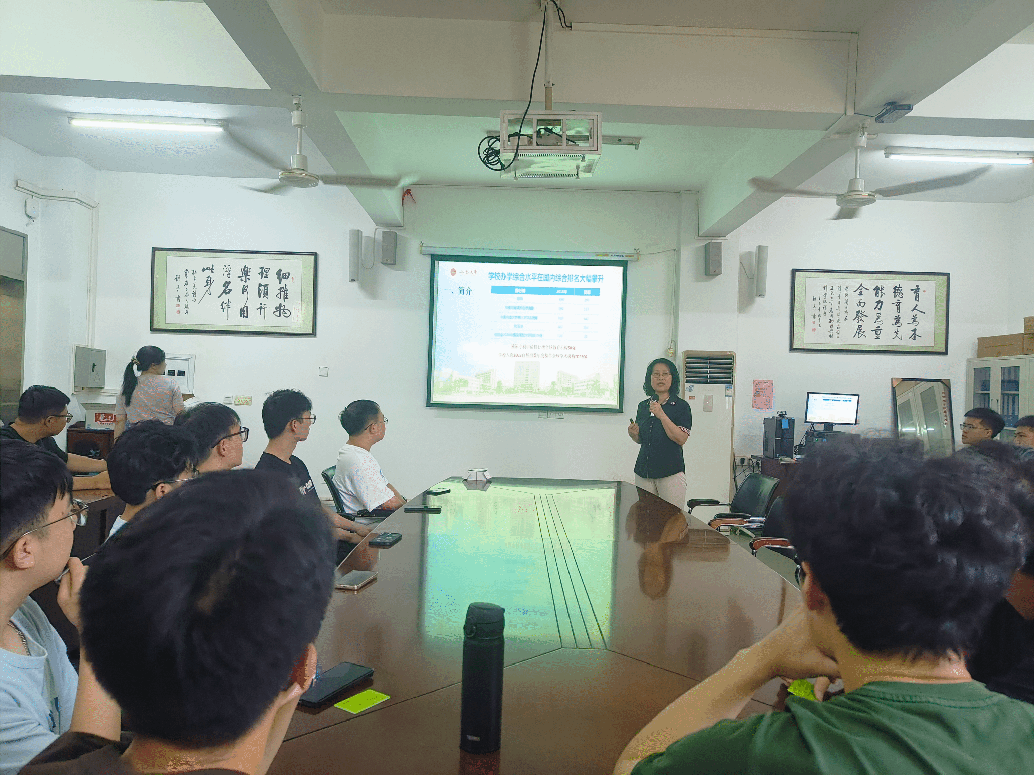 A8AE09459788F8360AB200A20E9_74704237_137010