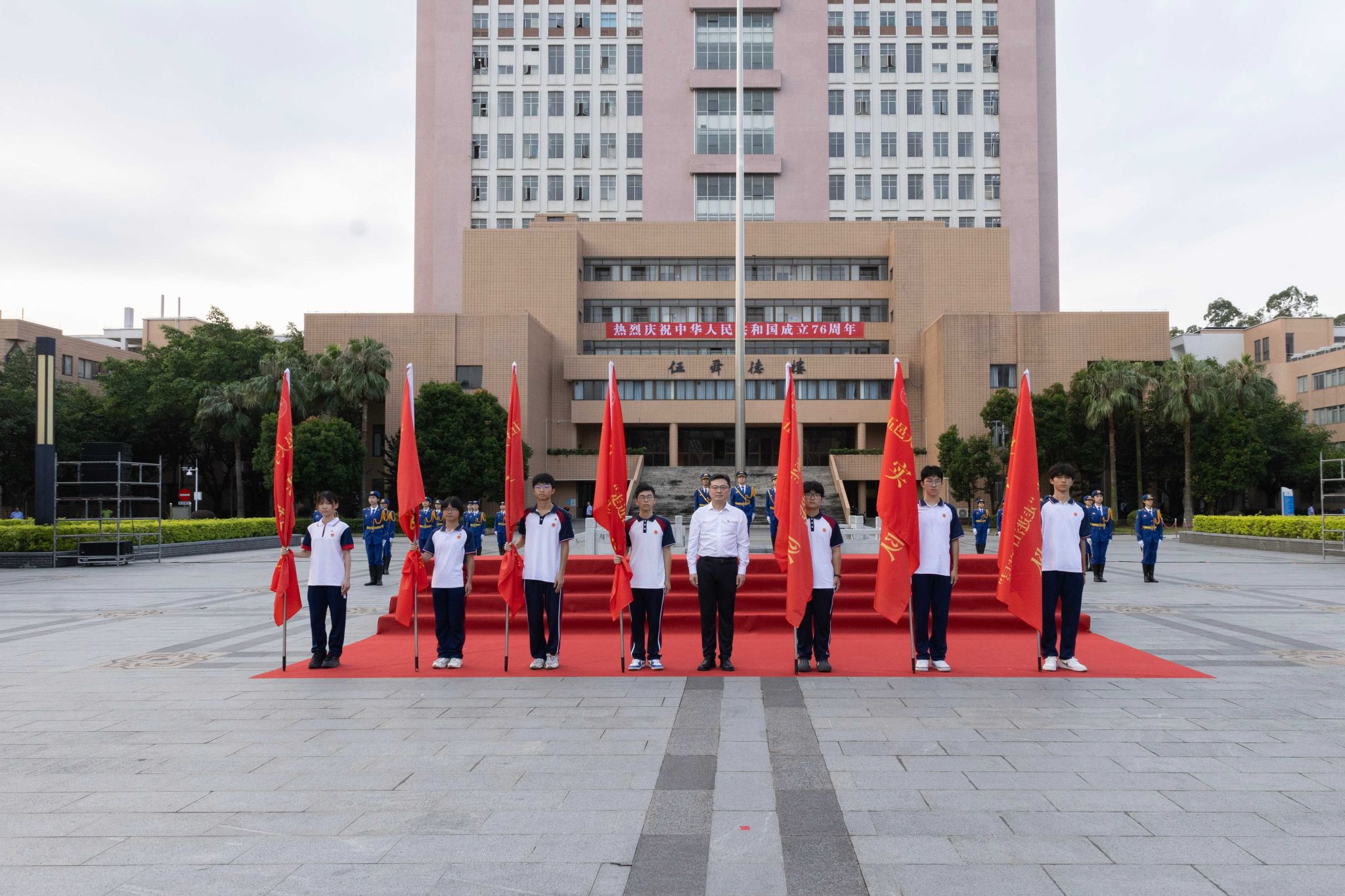 49A40C2E6B00818F453E60915FA_A501F242_67B8F