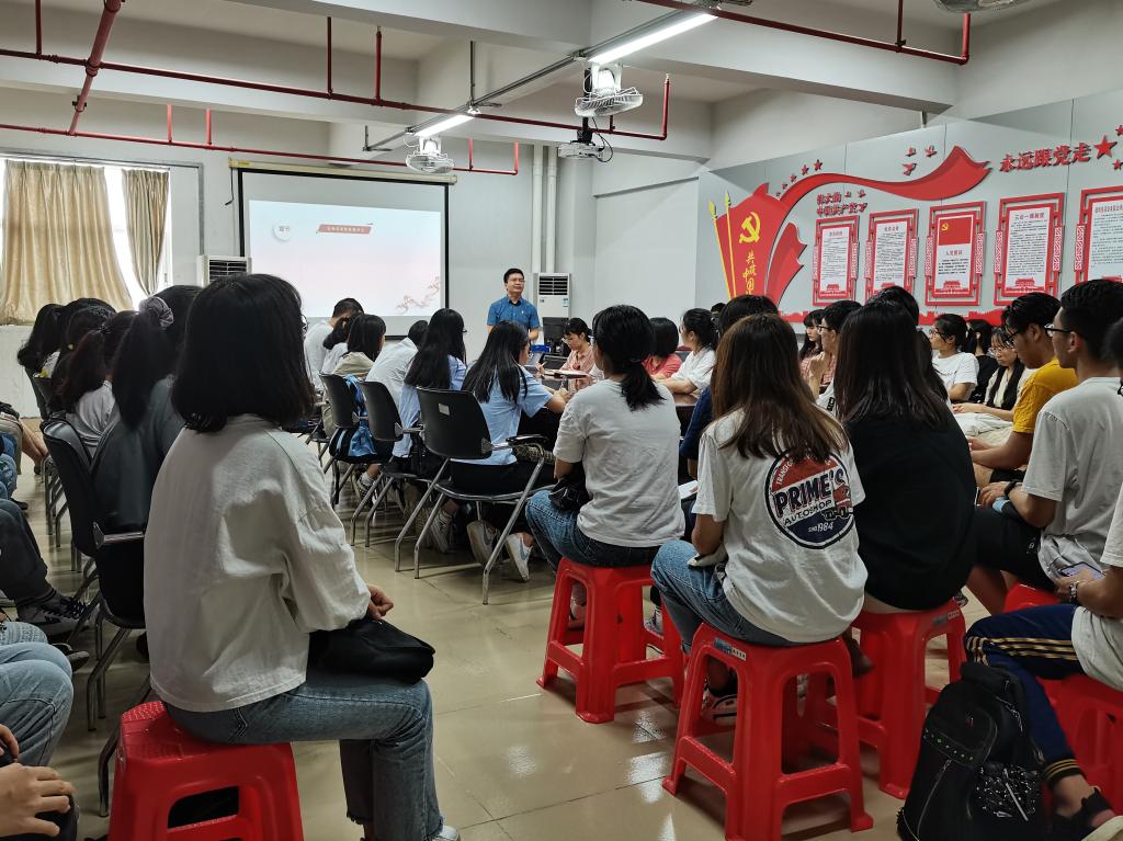 E24ECC107D8189216DA12236C64_F2C48B85_2004F