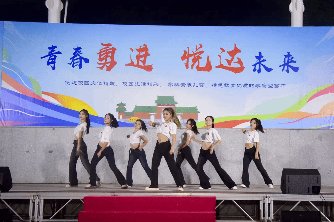 00ABE8906E97223305C29EA41F9_5B2ECF5A_45EC2