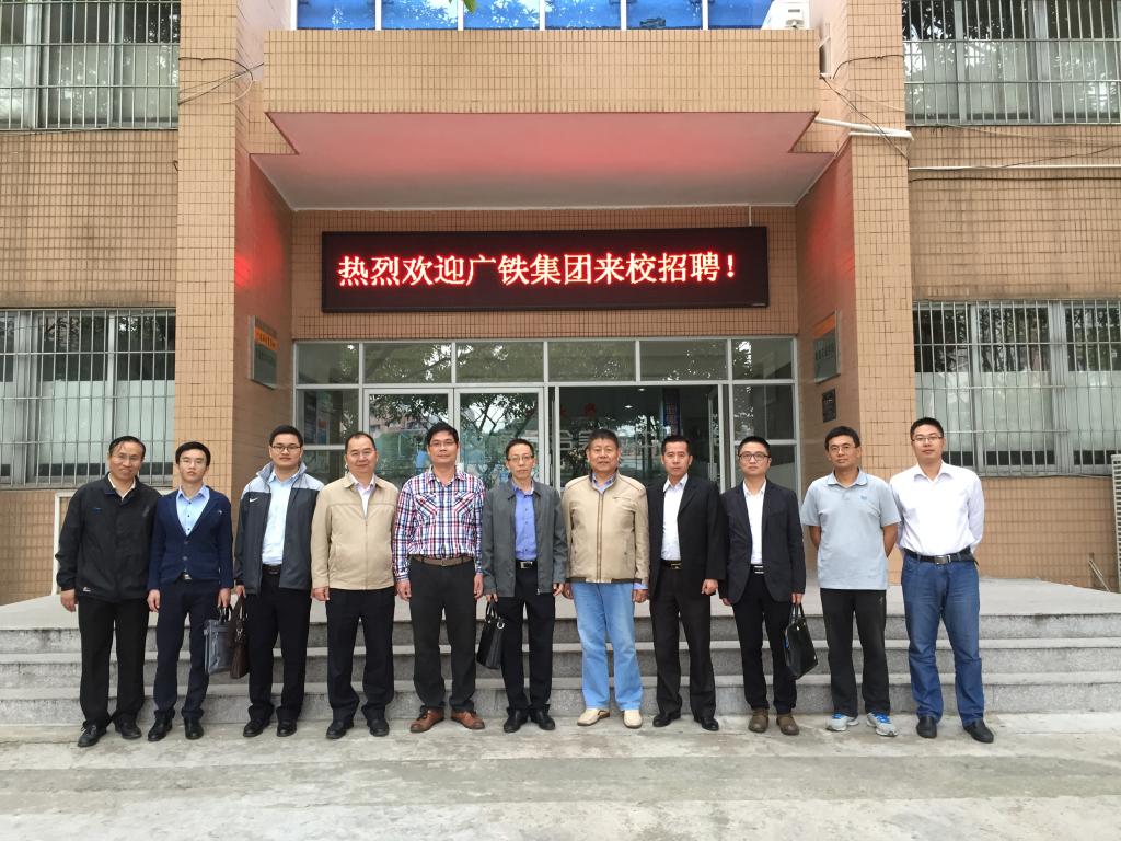 A727B6193DF9FBA73359098958D_E8DF72DB_23B03