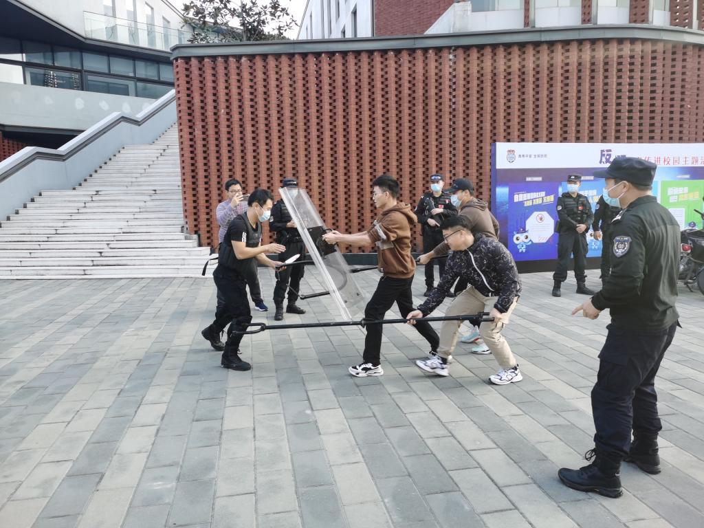 E66286B1CD8DB3E109635F0ABC2_044DAD86_219BD