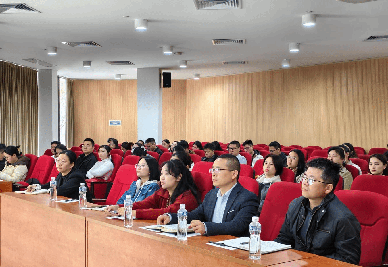 210FE3E916A48579FE3DBD98678_D0100993_7C22F