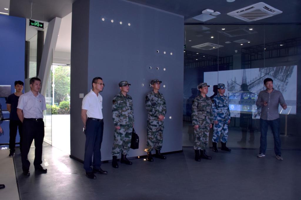 1E0855C543F932F3972F2530BF1_33183491_FAD7