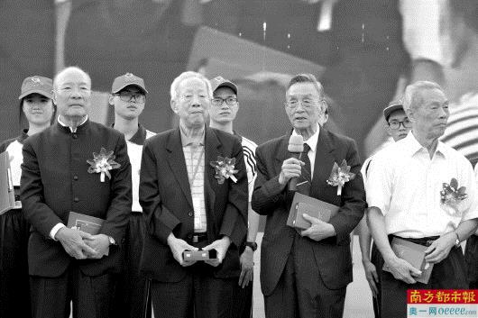 2AC24533733C4CDC1D0F2BFCDD9_418305EE_966E