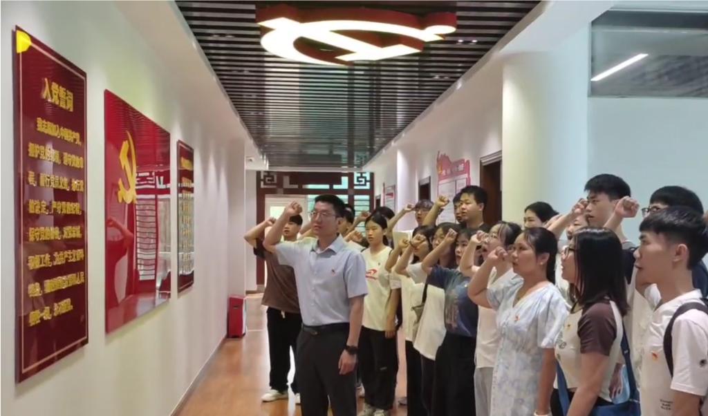 EB04A2B17CC6952E14EFD6C04CC_74B67B7E_1360B