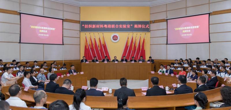 D13CADF3A5C97FAFBE8209B5375_DC4FEA36_C826