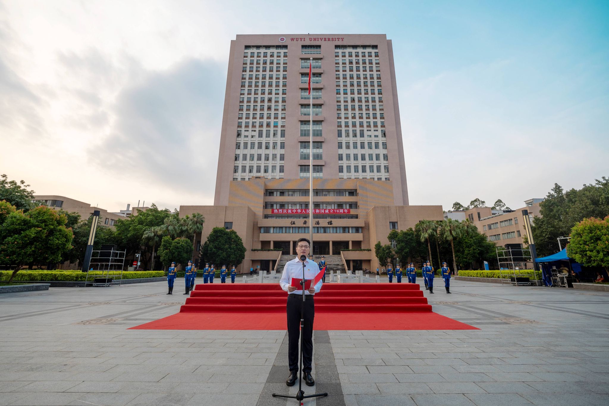 04239A6B80235BCF49FFFFF7FD3_B2C604D3_5C112