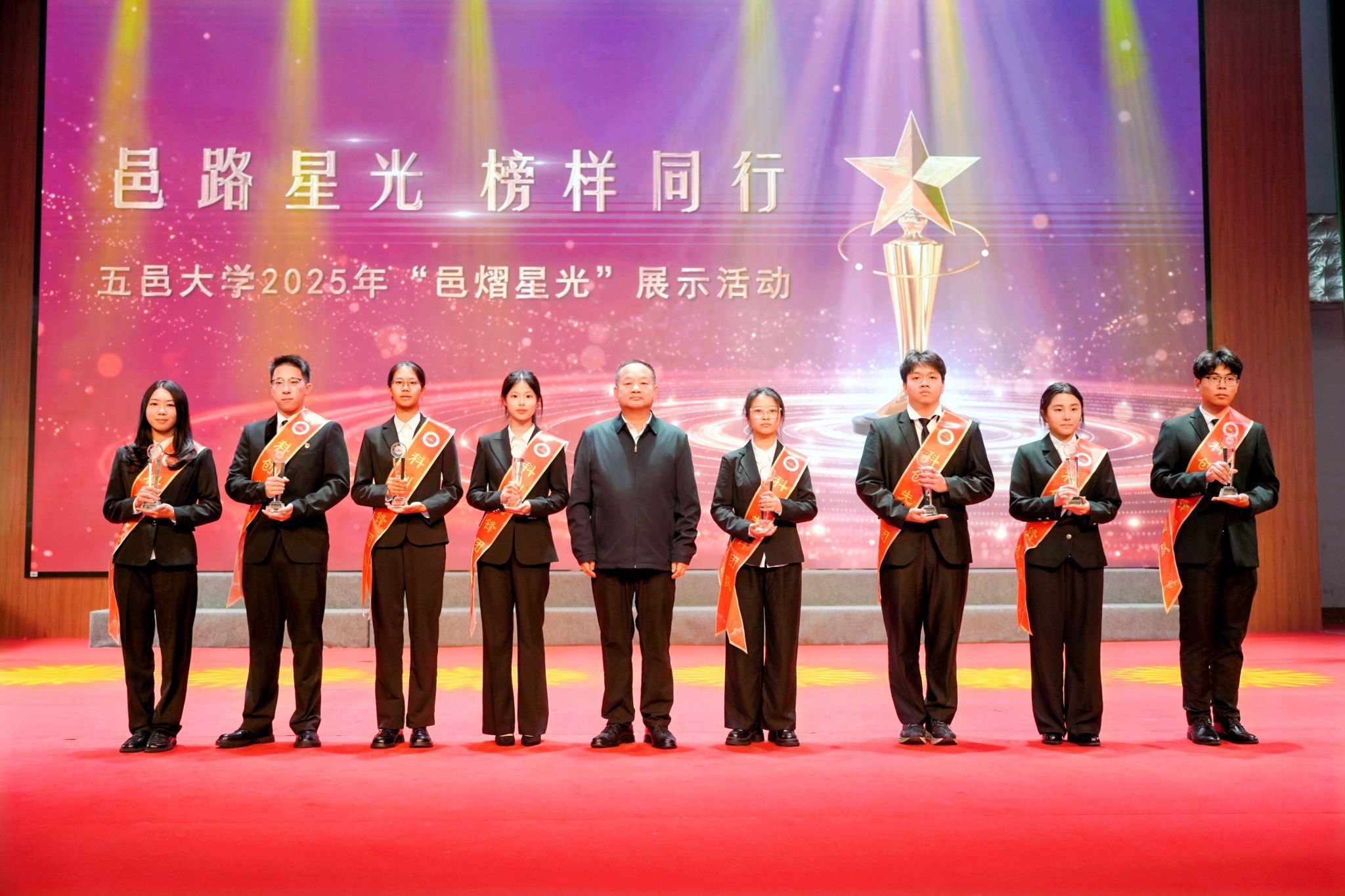 F83FCFCBCF6AB2FDFCE9B756D13_87DF9AC2_52700