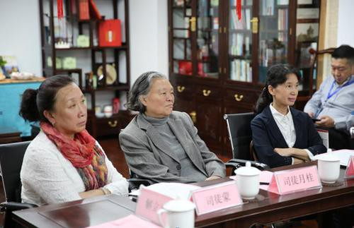 10A7FB52E7A2E855C13C28F4907_FF0178E6_3DB37