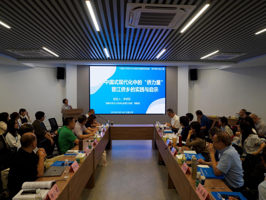 E65FF1A3B98F17C3DF425F02A2F_286AAC0D_1D279