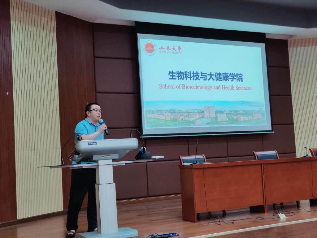 1D0E12E45DD37DB50D903EFEF40_E1C47AE0_140A0