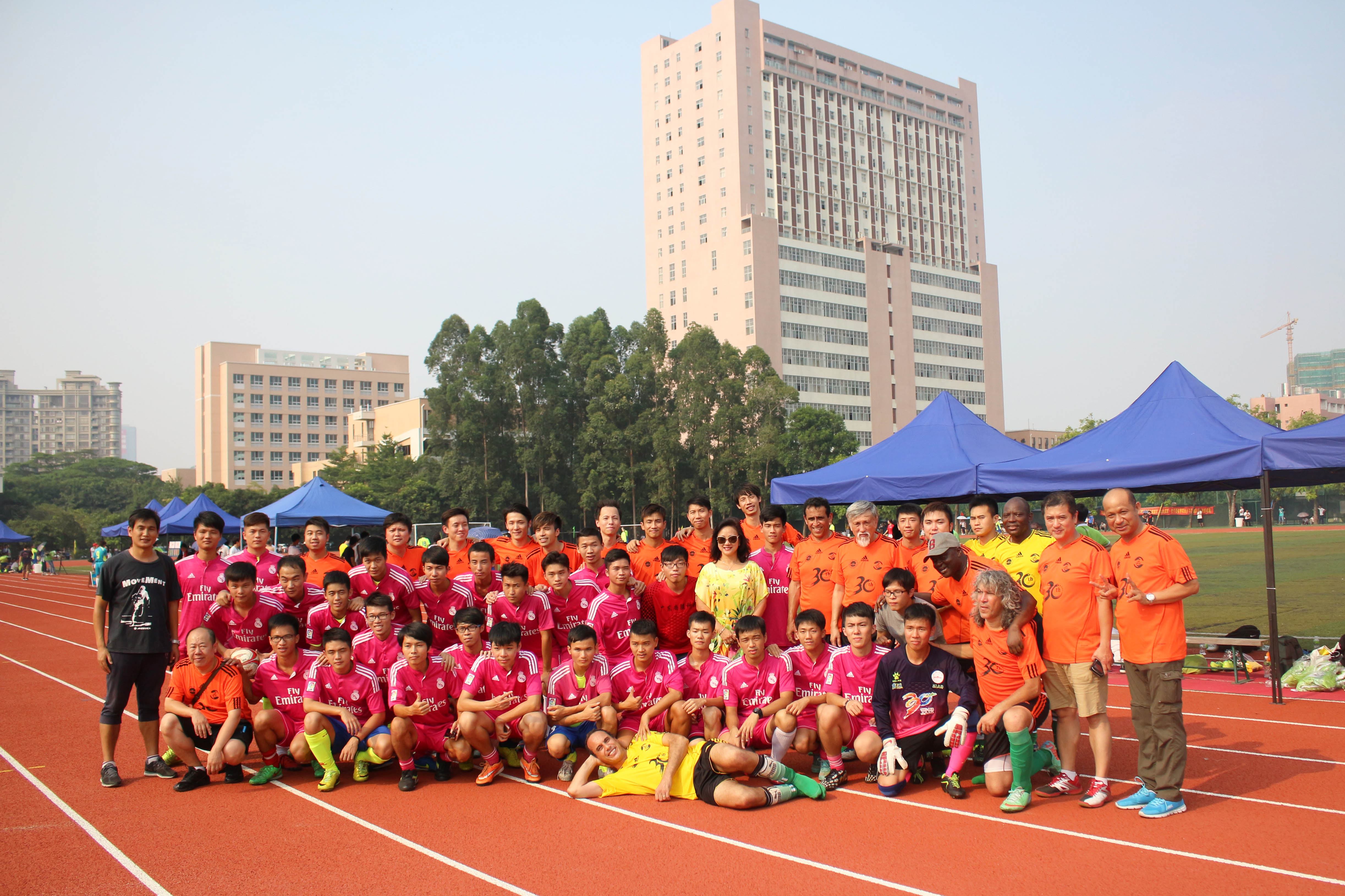 3AB1EC14E7BC39D1BED4D291641_4C6BA4C6_16407D.jpg?e=