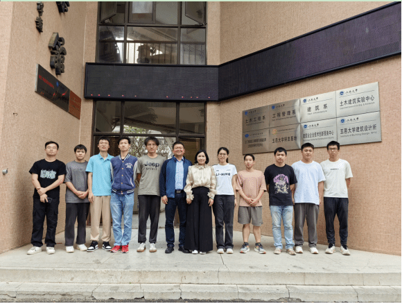 86B2E82555617563153F45C7CBC_7D6D5246_26666