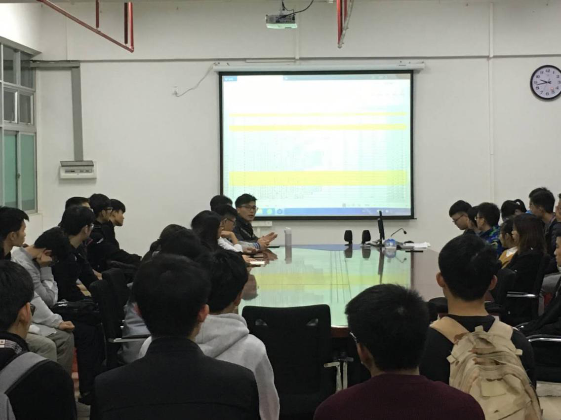 882B81E5ECA7058D49E595DA081_AA4674B1_932BE