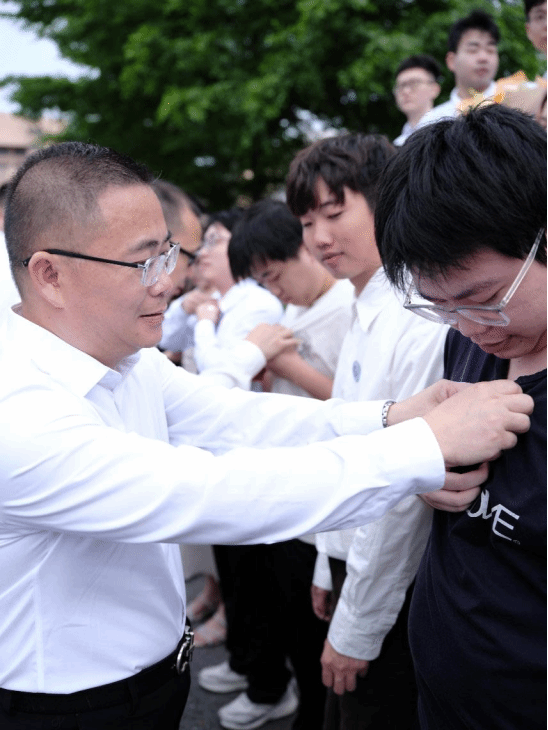 794305F944C8D99474AA99358D8_F156F6ED_2B67B