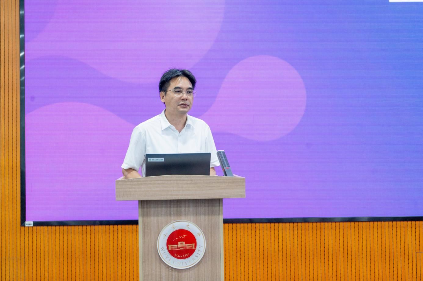 718F4C5A18109ABE0AE1418C8E9_D7ED53F8_21608