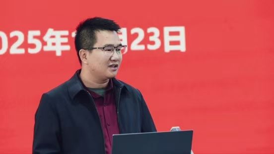 9466D4C045065EB2C1A8AF19B2C_F0039FA2_387F