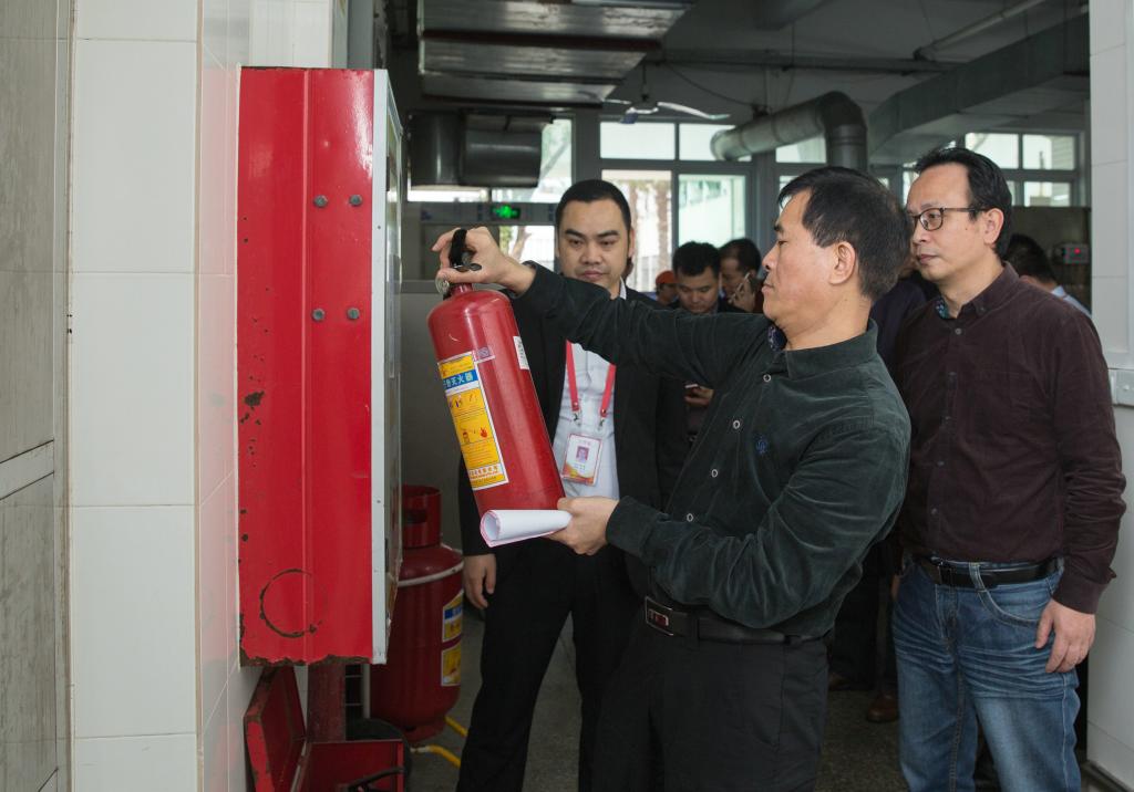 98C9B868B17EF99453AC0C0EBF2_FDCAD24D_12CC7