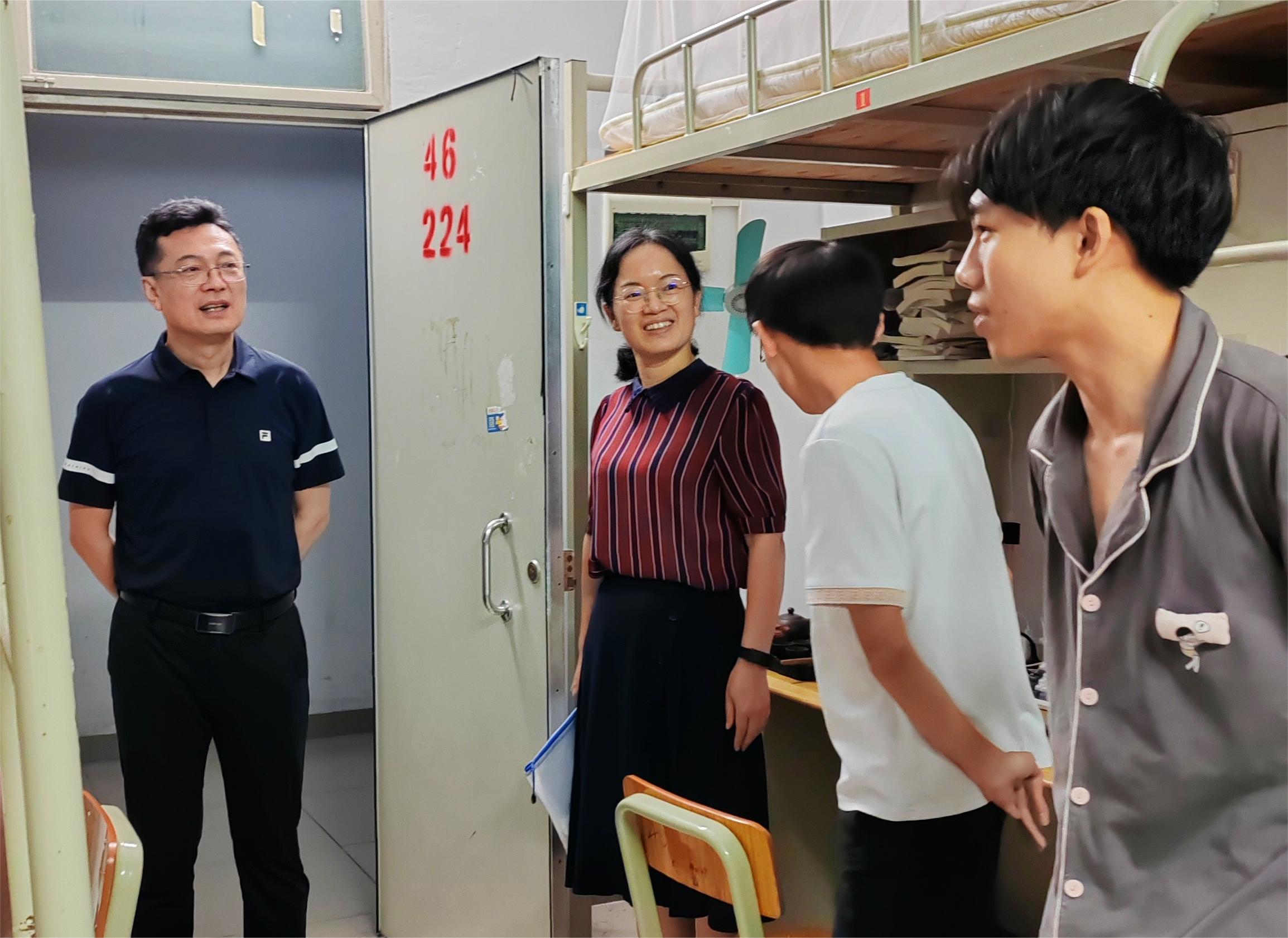 E83D9958A11B941CA1BF953CB7C_EEABB2D6_4C190