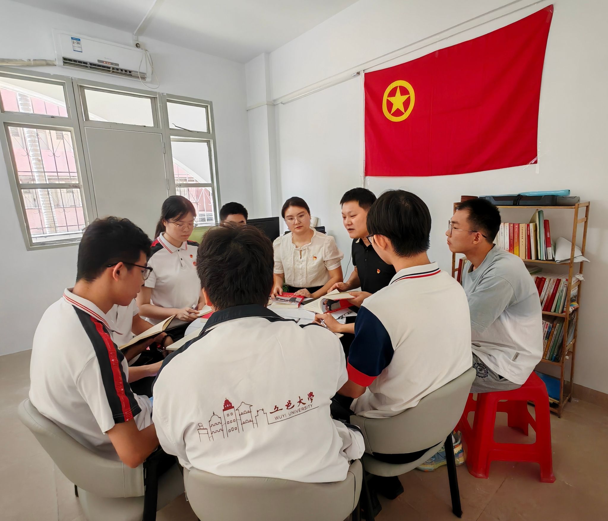 3B5847811618AE28B99F876180E_9564A338_4DE5A