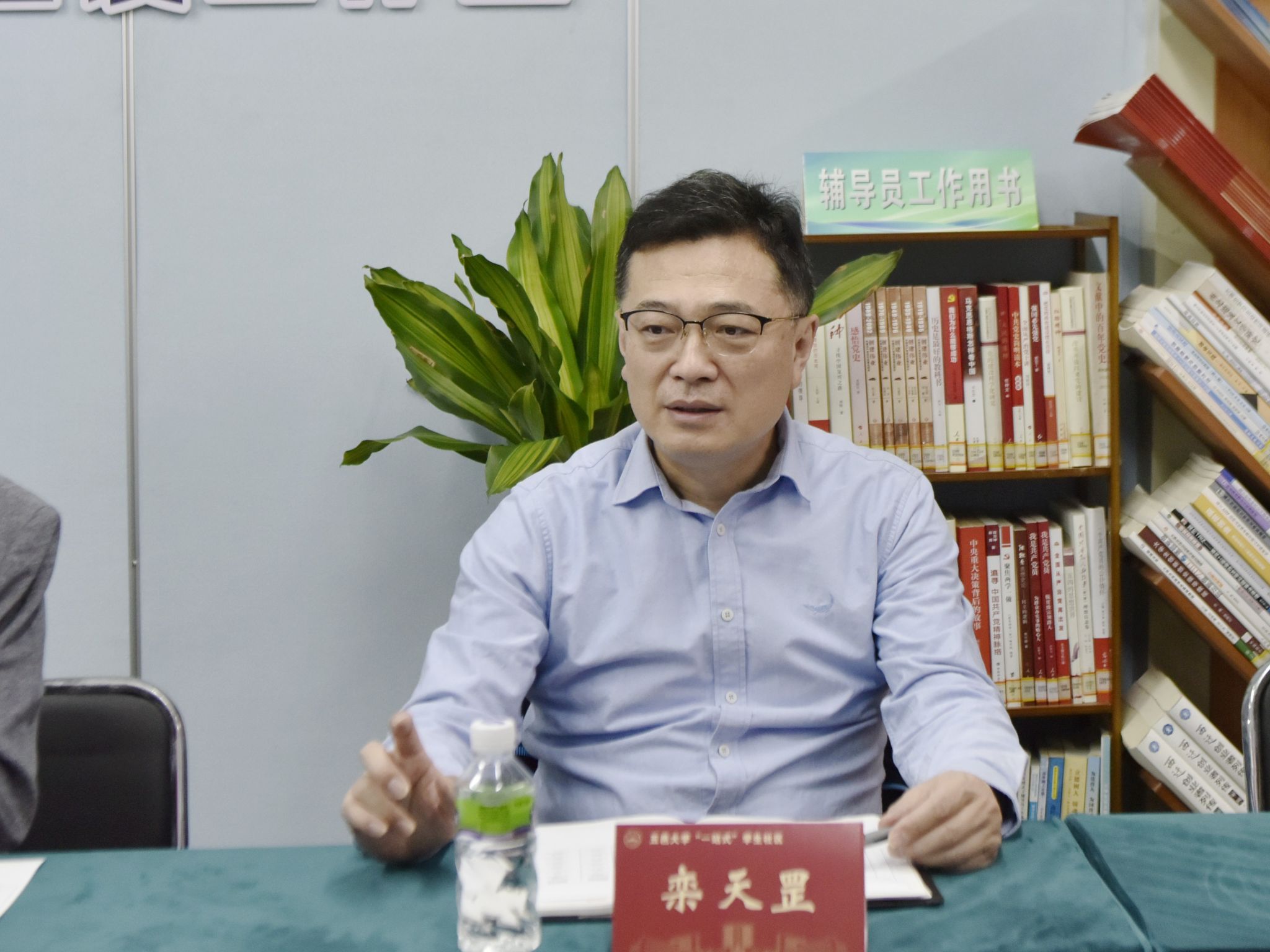 1AC9B02909558960E541D7F8C3F_08F5A623_44C68.jpg?e= 1AC9B02909558960E541D7F8C3F_08F5A623_44C68.jpg?e=