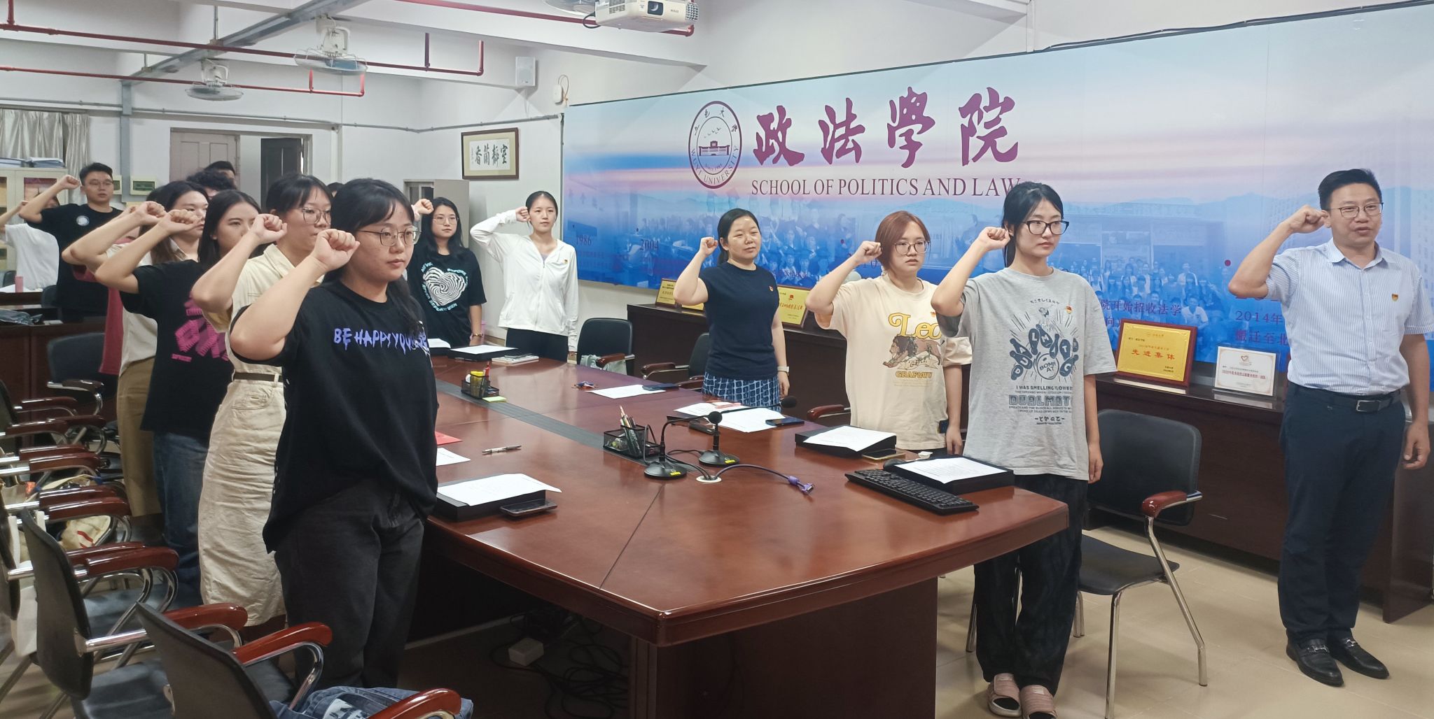 6F2E6A35707044B4AAC2DE214E1_FA3BDEF6_43CDA