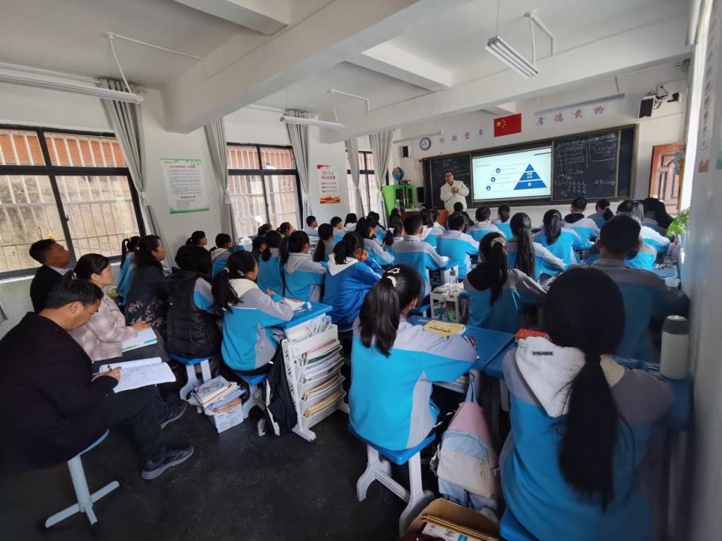 07EF82A0C8FB66641A813CD3A07_E8F5346D_18C8B