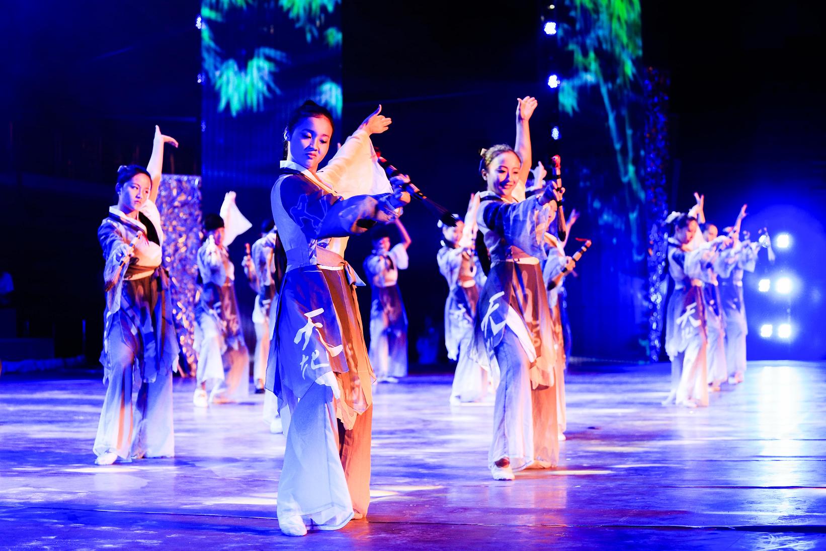 A97B2C1B6B82453C42E271C1BD6_B580AEF5_433F5.jpg?e= A97B2C1B6B82453C42E271C1BD6_B580AEF5_433F5.jpg?e=