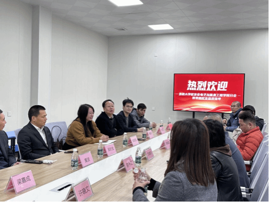 C8B63680A10A08A9DACE4F4E54B_304E4F8C_18FE4