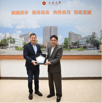 D161046F954A6C218F838FDAEB1_EF9D8B28_10823