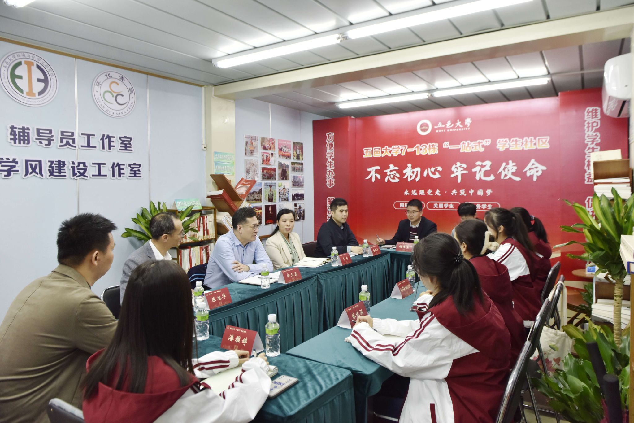 9E06249BDC31D807803A1A1686A_5BF54A9A_52CD7.jpg?e= 9E06249BDC31D807803A1A1686A_5BF54A9A_52CD7.jpg?e=