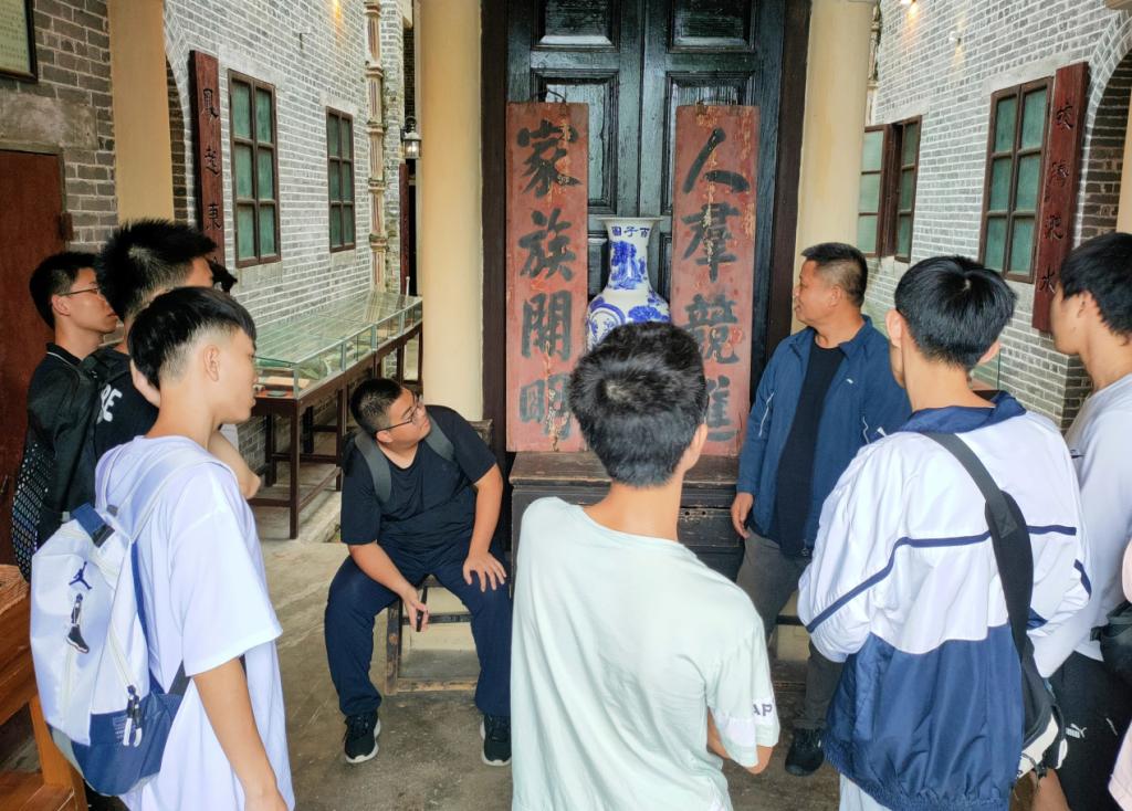 8925D2A3C361C64FEB6C5A30676_5C06AE19_1F837