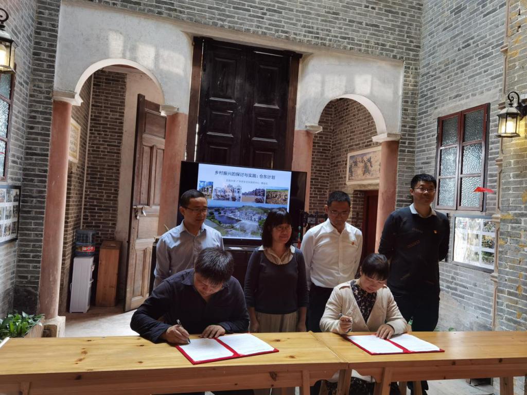 355AF4B05A9BEDA121E5A2CEDDA_F8F5D5BE_21ED3