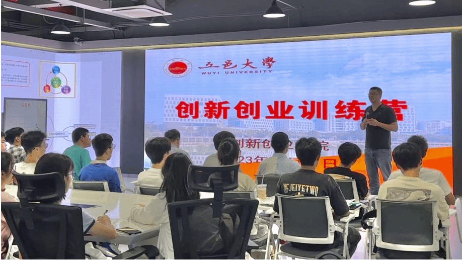 831AC60391AEA21F0F1081E9C26_6DBF14CB_376FD