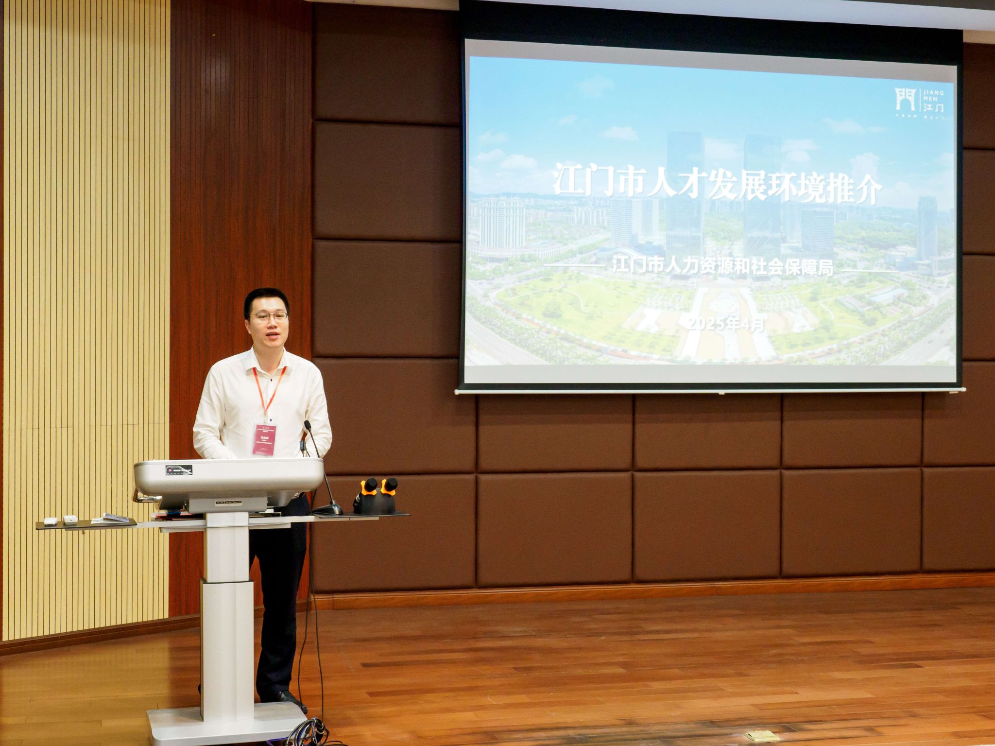 BEDE9794E8DD3D135025D6E6082_77D843E0_5D6BB