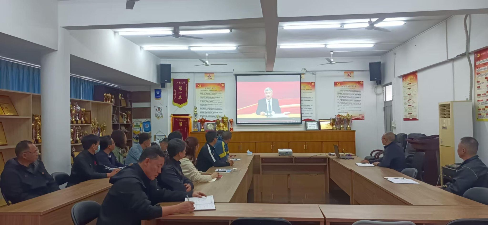 F0FF1CB91AD211408AECCBD7D73_79002145_2E2BC