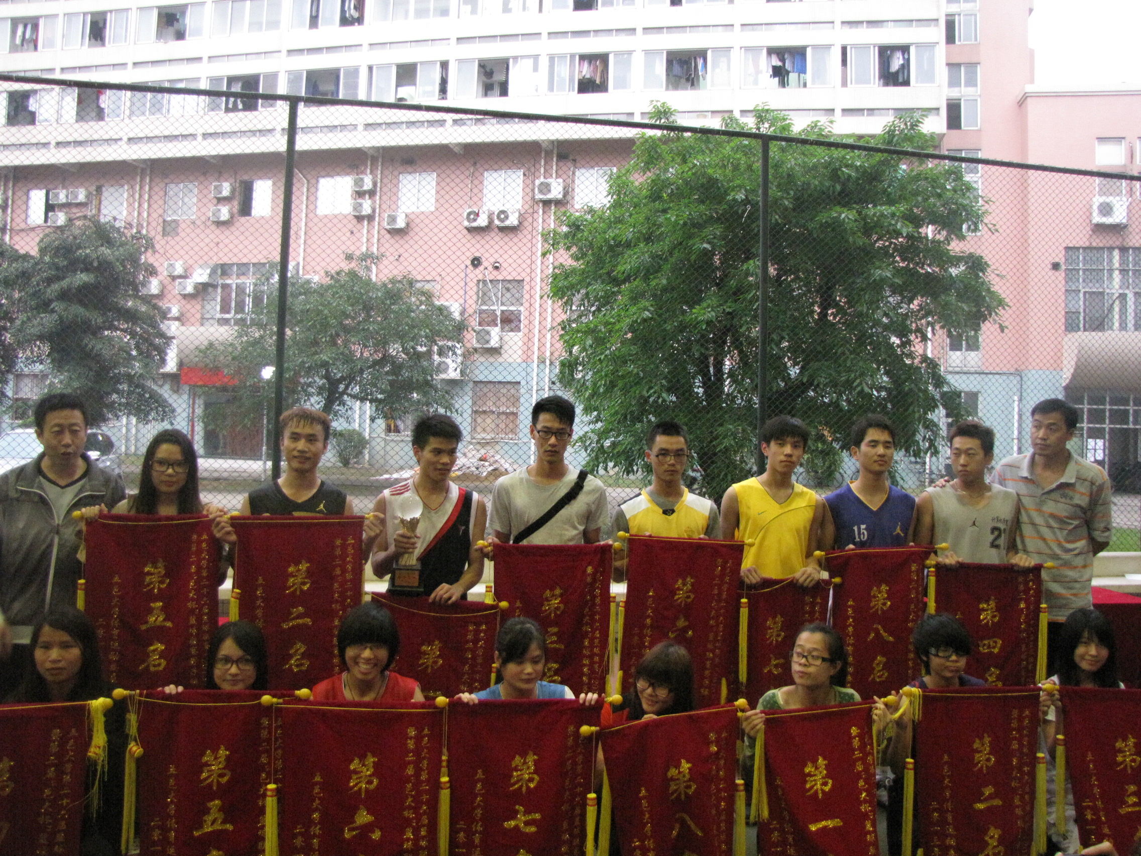 4B69DF32711DBB2F13F6F380025_E67349EA_1782FD.jpg?e= 4B69DF32711DBB2F13F6F380025_E67349EA_1782FD.jpg?e=