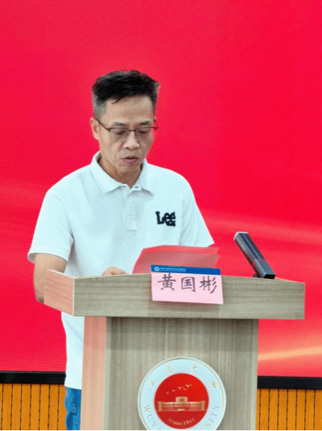 59926DD16C9E8AB4E5839E9CD39_9AF25904_1D190