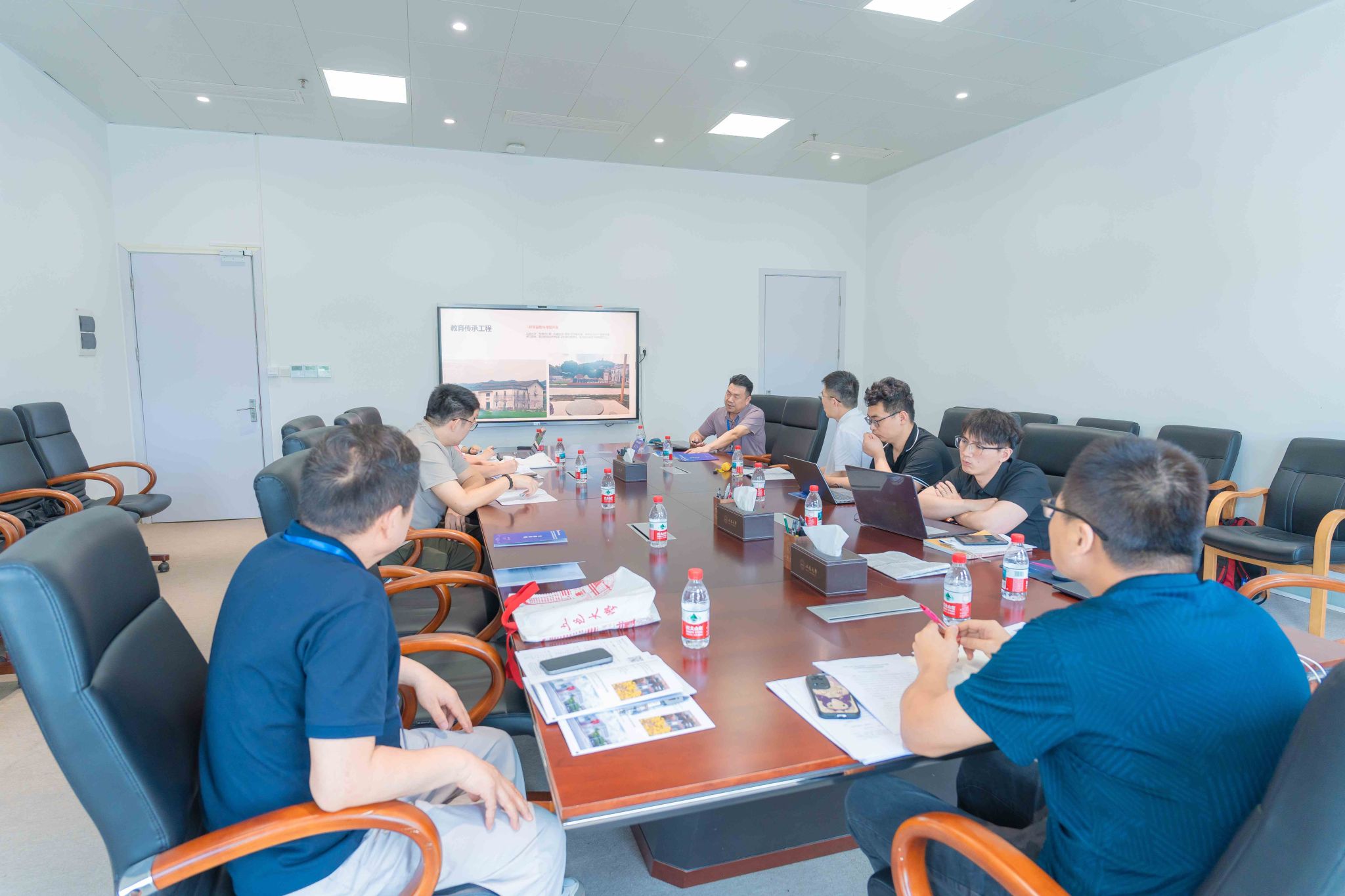 13E71F027EE858355625BD2094C_677EF0FA_3FB23