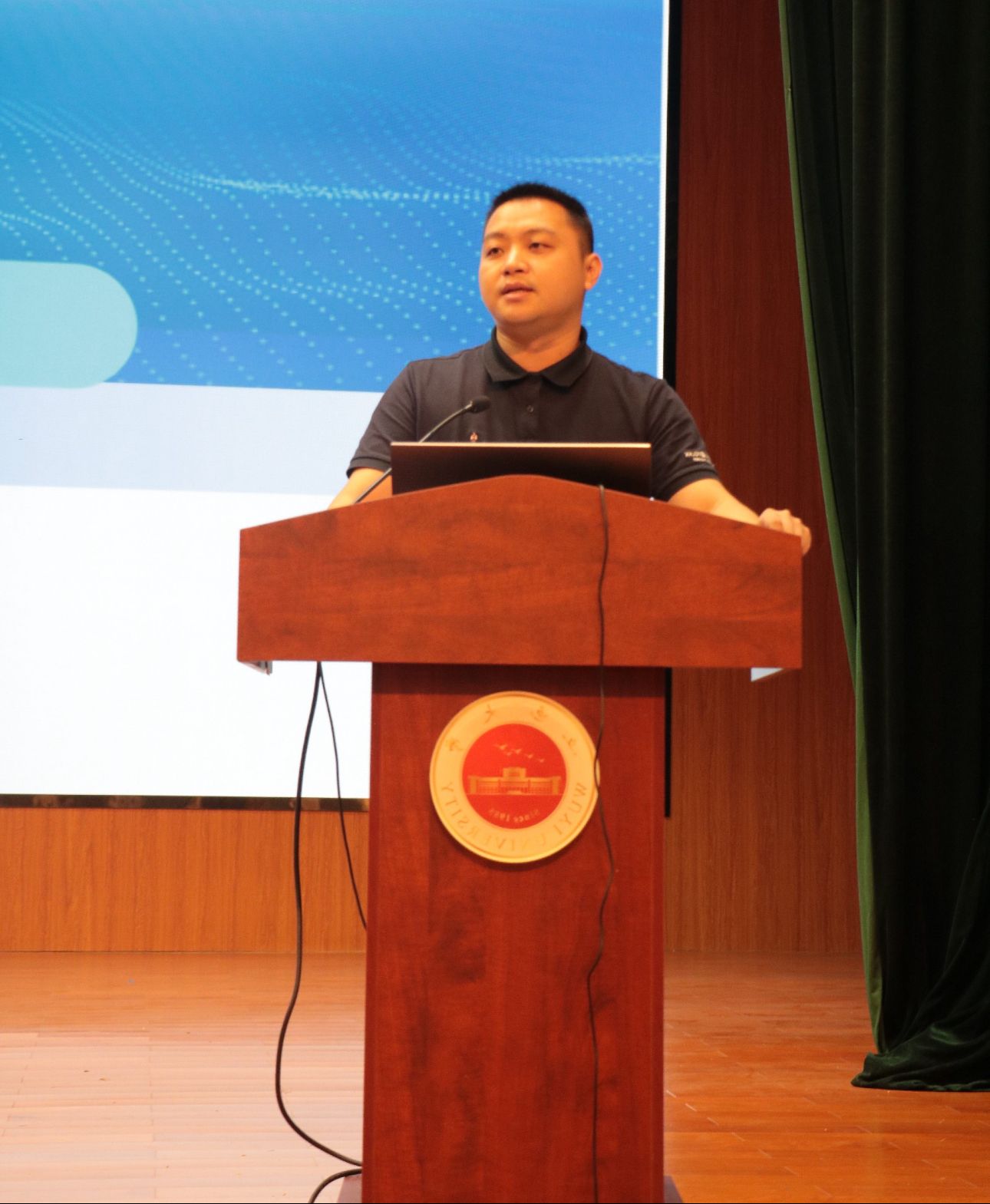 AC6762B902F7E18B1C14A4F2BBA_1148B6A2_28A00