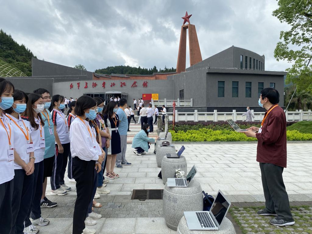 22E27AA9E549C2D715A4DB9F565_3EDA03E5_232E7 22E27AA9E549C2D715A4DB9F565_3EDA03E5_232E7