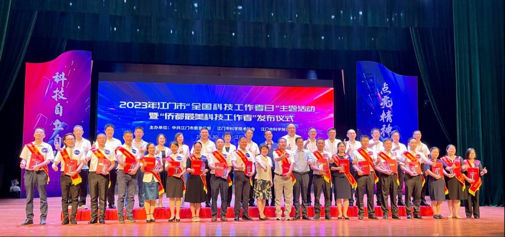 20837444C9FAF8641990372556B_B3C1944C_176F8