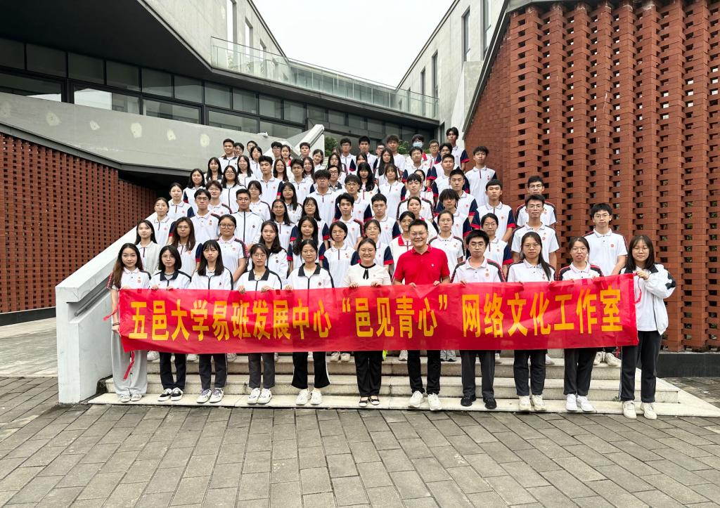 649729996598DC028A03EF41378_1439F6F1_2B558