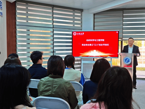 32E6ADA7D068DF1A2835FC638EA_7A3CE033_1A998