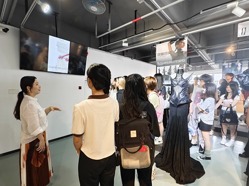 99E569BE41900191F5EE95624C5_367B4138_16AC4